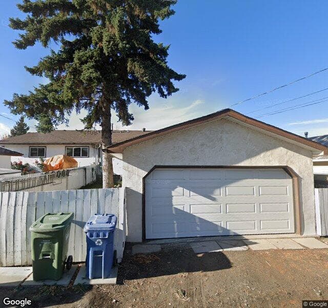 Street view of 3242 Dover Crescent SE, Calgary