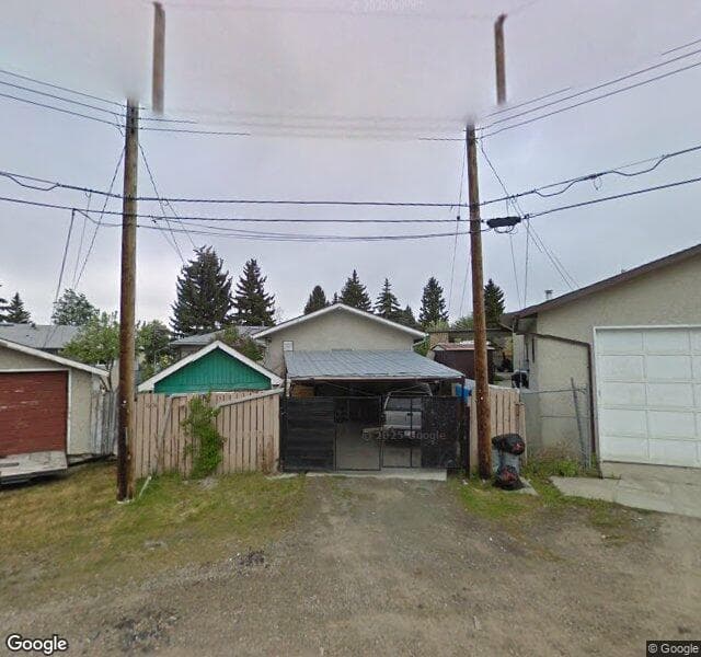 Street view of 1604 Rouleau Crescent SE, Calgary