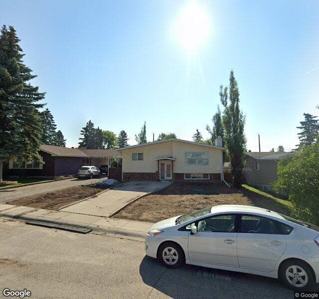 Street view of 1306 Southbow Place SW, Calgary