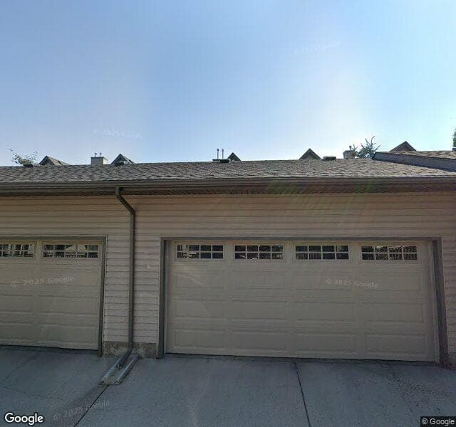 Street view of 102 Everridge Common SW, Calgary