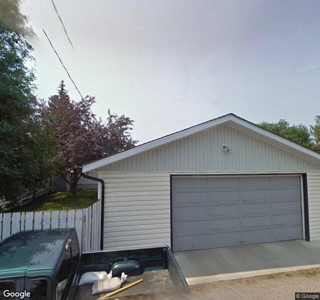 Street view of 637 Agate Crescent SE, Calgary