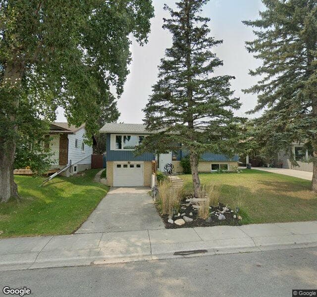 Street view of 176 Silverview Way NW, Calgary