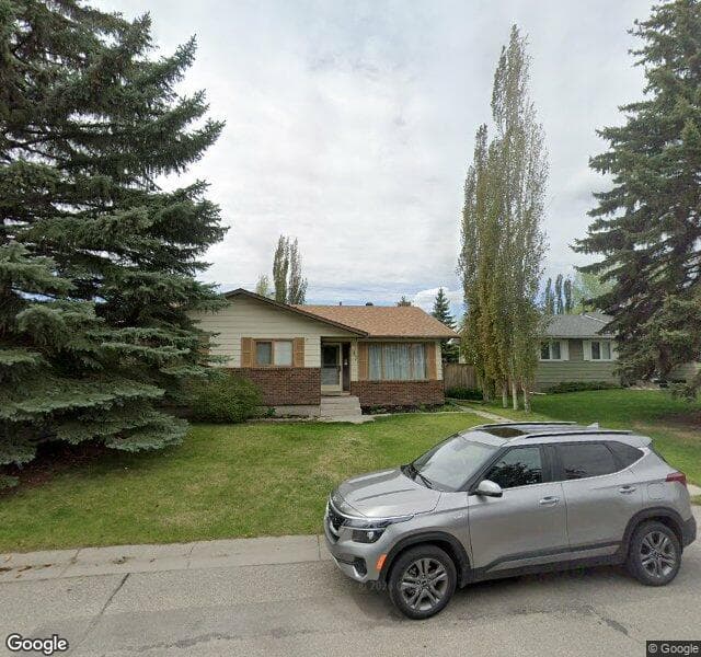 Street view of 147 Deer Park Place SE, Calgary