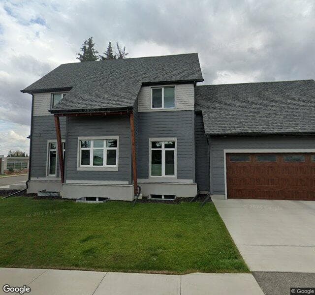 Street view of 3003 33 Street SW, Calgary