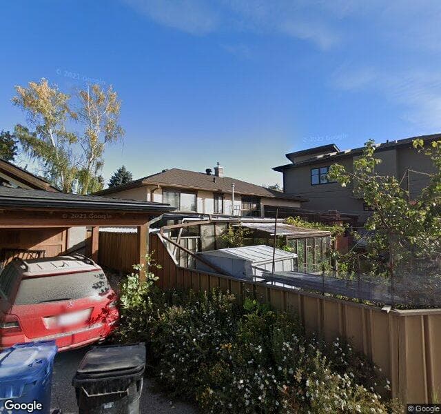 Street view of 2711 1 Avenue NW, Calgary