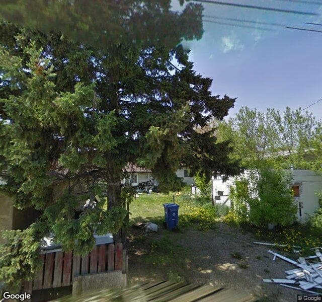 Street view of 1524 47 Street SE, Calgary
