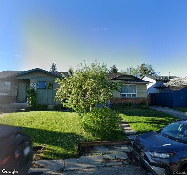 Street view of 31 Deerfield Circle SE, Calgary