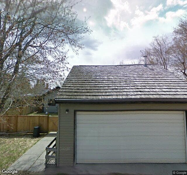 Street view of 1118 19 Avenue NW, Calgary