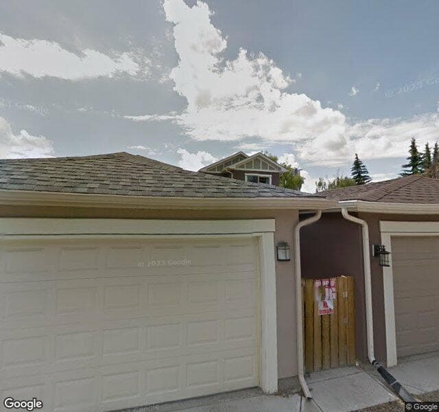 Street view of 1118 17 Avenue NW, Calgary