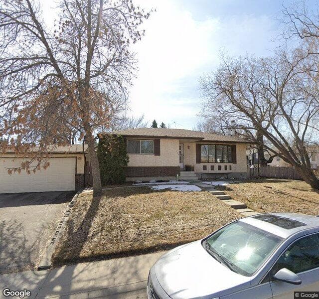 Street view of 103 Lynnover Place SE, Calgary