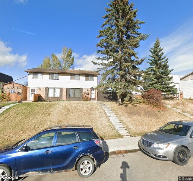 Street view of 3016 Dover Crescent SE, Calgary