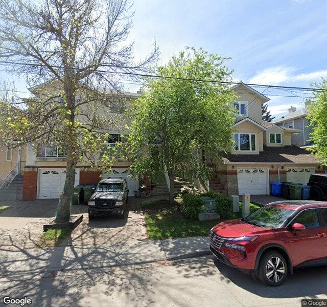 Street view of 30-438 31 Avenue NW, Calgary
