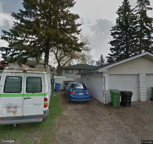 Street view of 1019 16 Street NE, Calgary