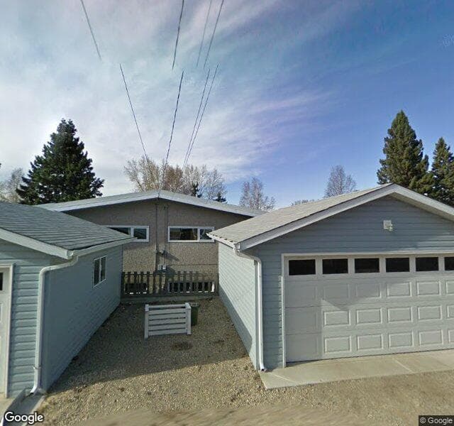 Street view of 2122 Chilcotin Road NW, Calgary