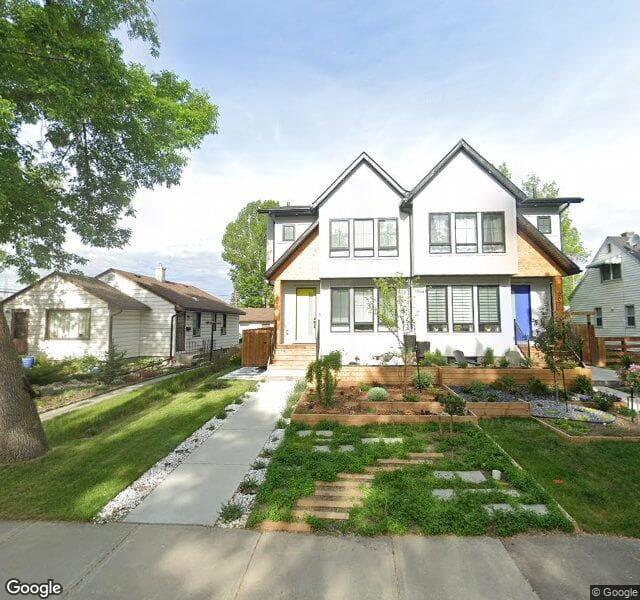 Street view of 905 Rundle Crescent NE, Calgary