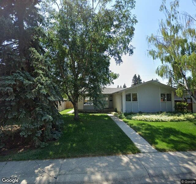 Street view of 2715 Lionel Crescent SW, Calgary