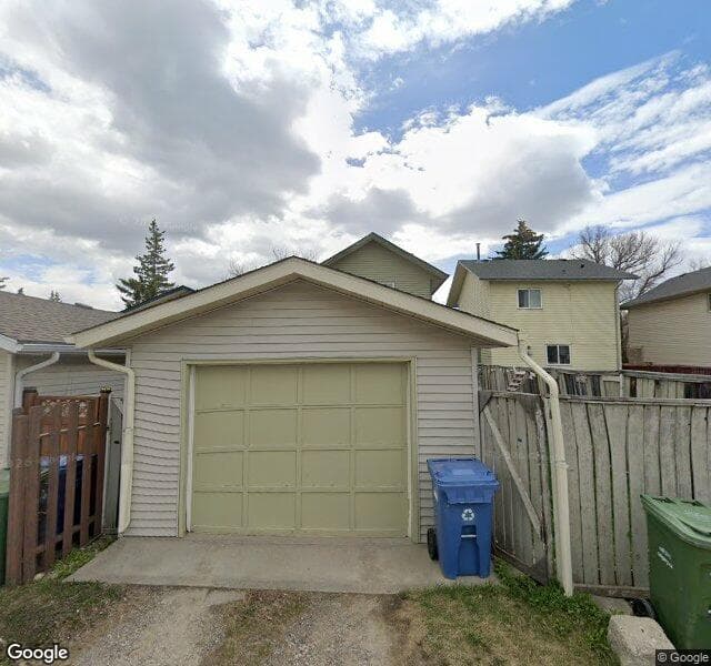 Street view of 20 Edgeburn Crescent NW, Calgary
