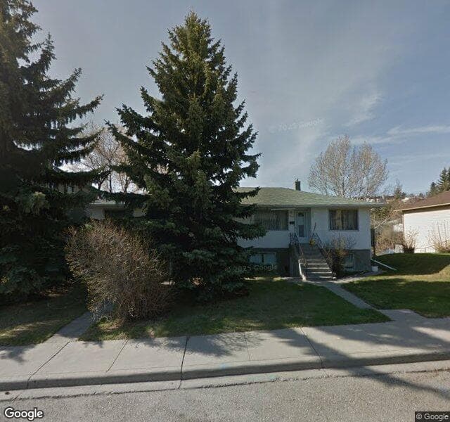 Street view of 1923 27 Avenue SW, Calgary