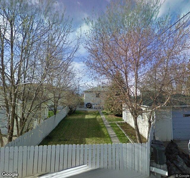 Street view of 518 20 Avenue NE, Calgary