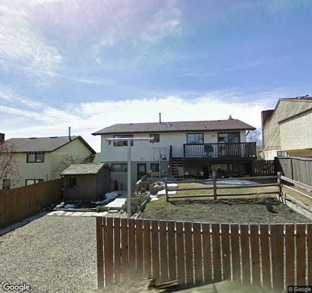 Street view of 320 Edgehill Drive NW, Calgary