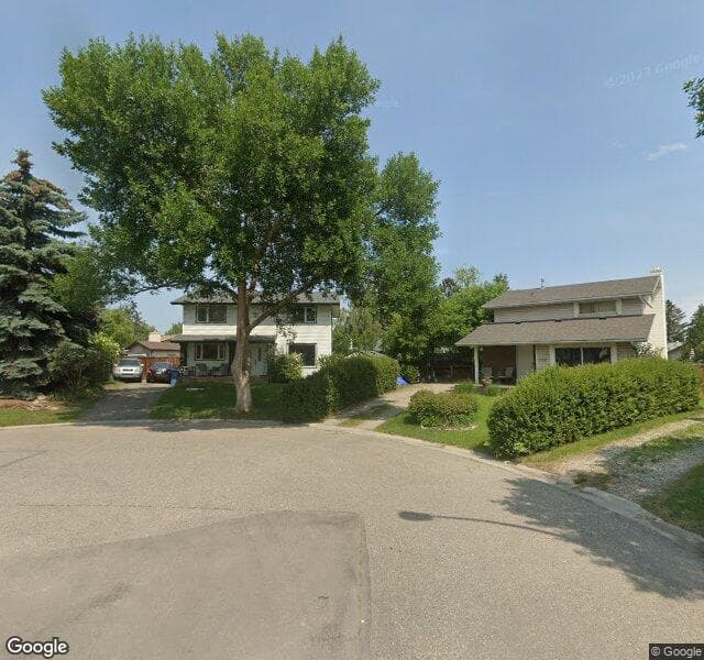 Street view of 116 Lynnbrook Bay SE, Calgary