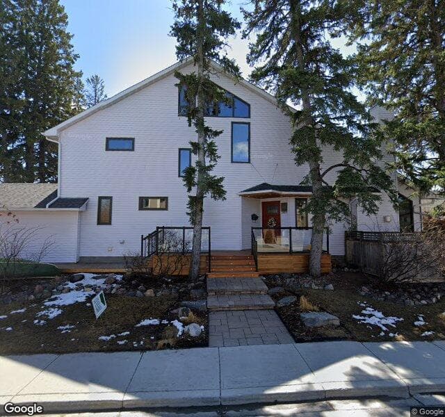 Street view of 2001 27 Street SW, Calgary