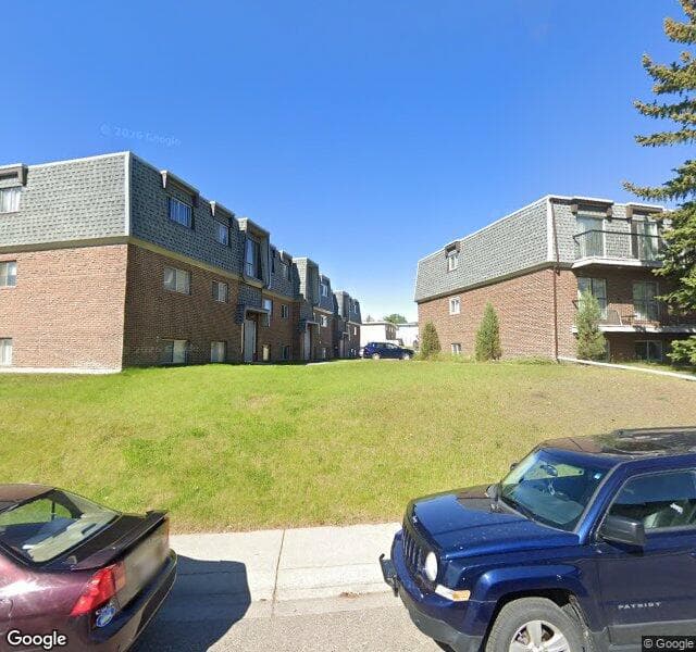 Street view of 304-431C Huntsville Crescent NW, Calgary