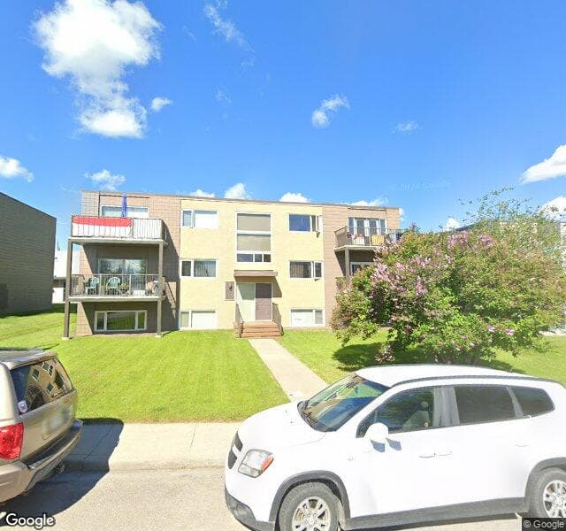 Street view of 4-2723 38 Street SW, Calgary