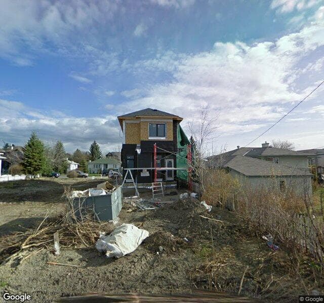 Street view of 455 19 Avenue NE, Calgary