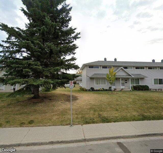 Street view of 423-4525 31 Street SW, Calgary