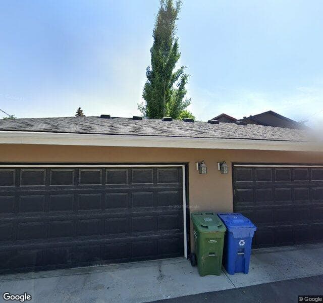 Street view of 808 23 Avenue NW, Calgary