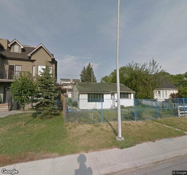 Street view of 2-1931 24 Street SW, Calgary