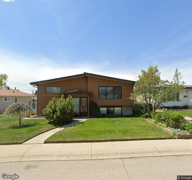 Street view of 923 Middleton Drive NE, Calgary