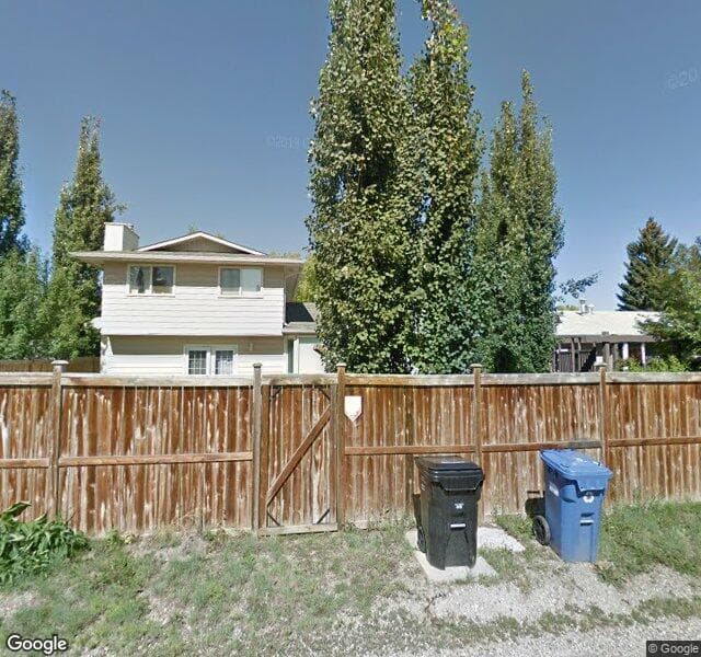Street view of 435 Parkview Crescent SE, Calgary