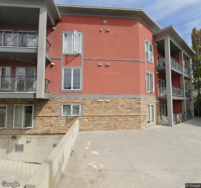 Street view of 208-117 19 Avenue NE, Calgary