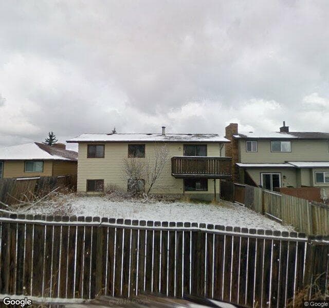 Street view of 75 Beaconsfield Way NW, Calgary
