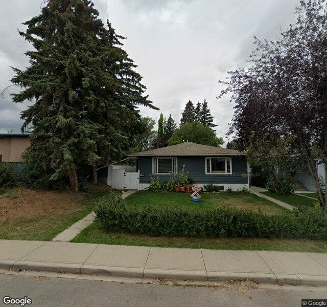 Street view of 2035 35 Street SW, Calgary