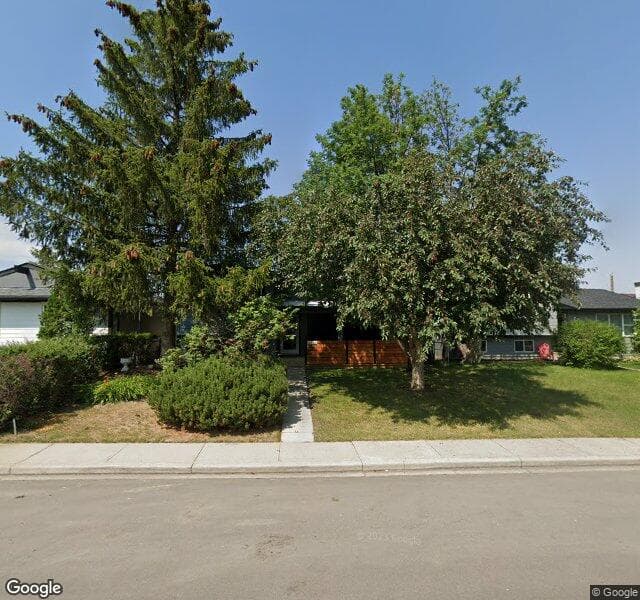 Street view of 2832 Cedarbrae Drive SW, Calgary