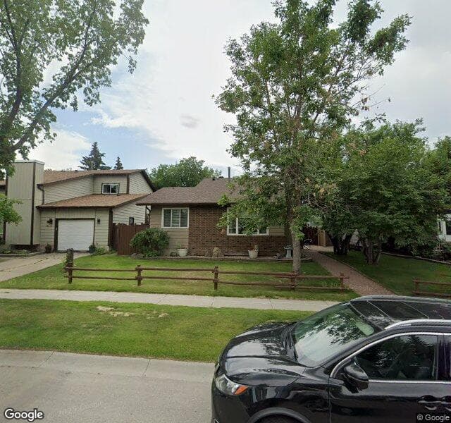Street view of 820 Mckenzie Drive SE, Calgary