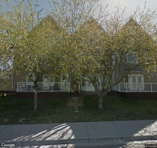 Street view of 102-140 26 Avenue NW, Calgary