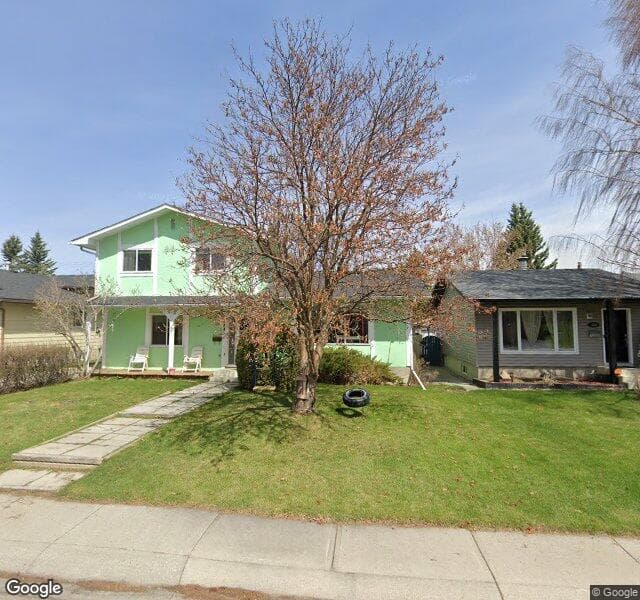 Street view of 484 Oakridge Way SW, Calgary