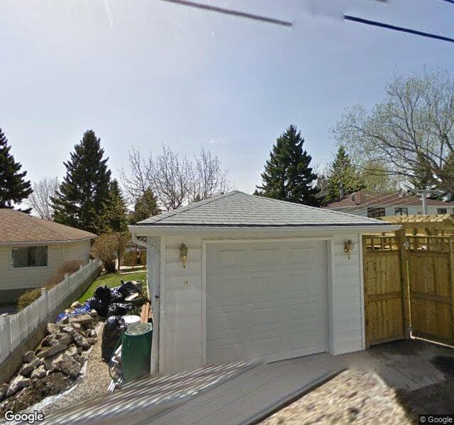 Street view of 1010 30 Avenue NW, Calgary