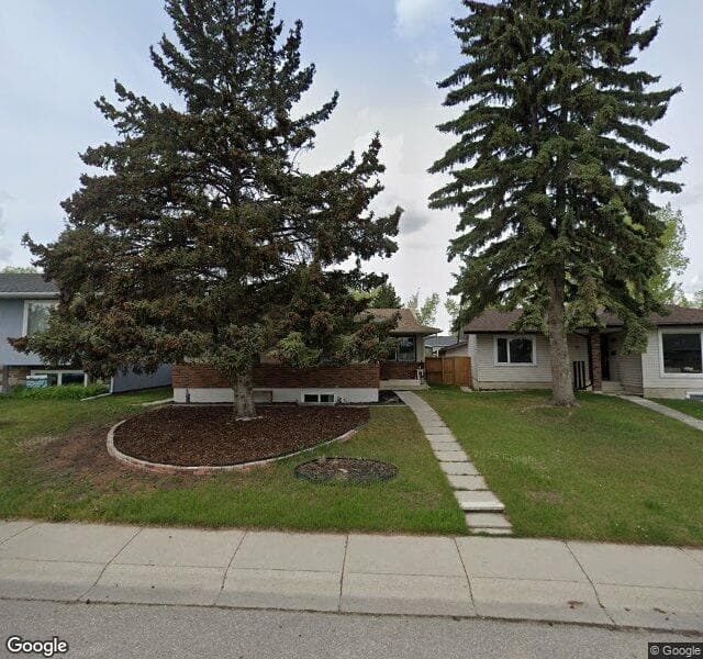Street view of 20 Midcrest Rise SE, Calgary