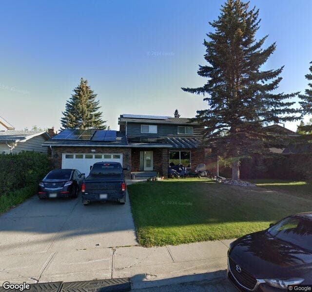 Street view of 3520 Oakwood Drive SW, Calgary