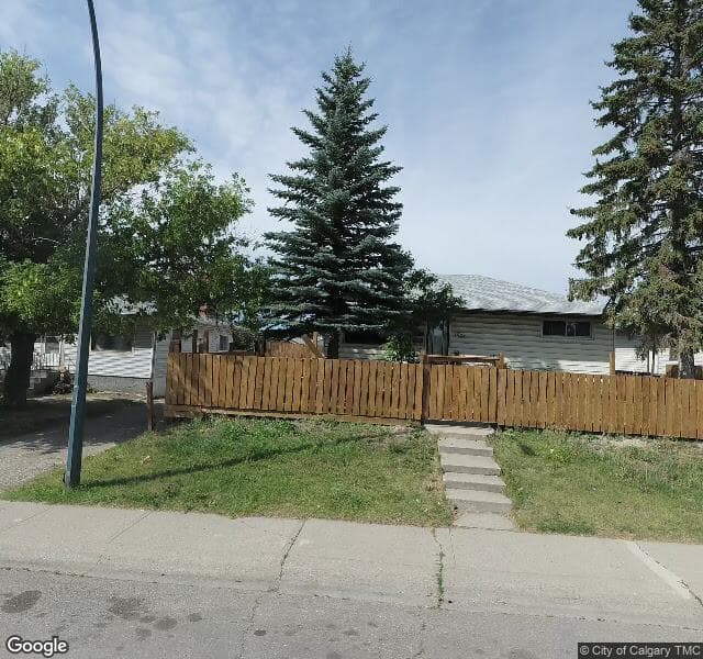 Street view of 1523 35 Street SE, Calgary