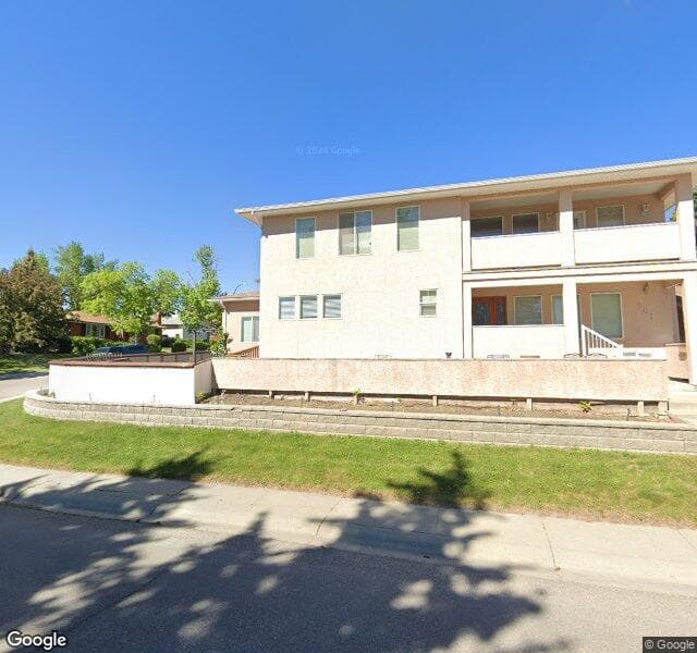 Street view of 903 Hunterston Hill NW, Calgary