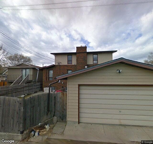 Street view of 124 27 Avenue NE, Calgary