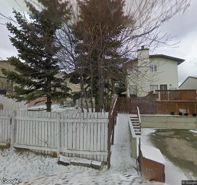 Street view of 28 Beaconsfield Road NW, Calgary