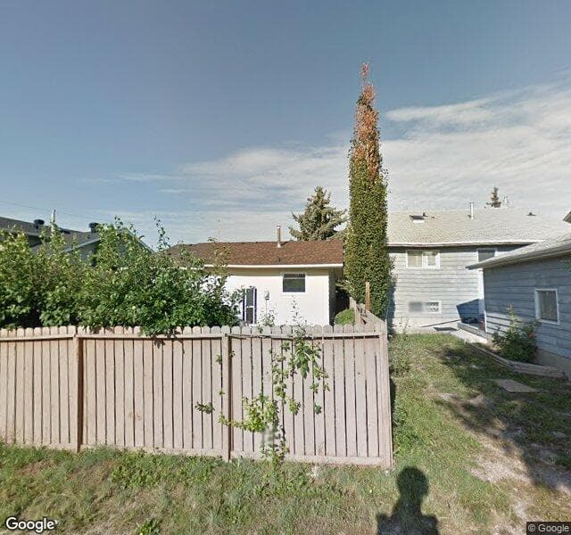 Street view of 32 Sunmount Road SE, Calgary
