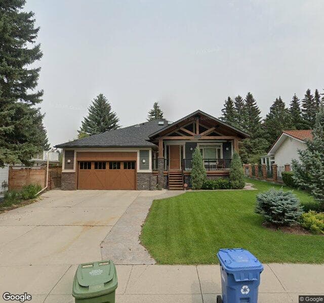 Street view of 336 Varsity Close NW, Calgary